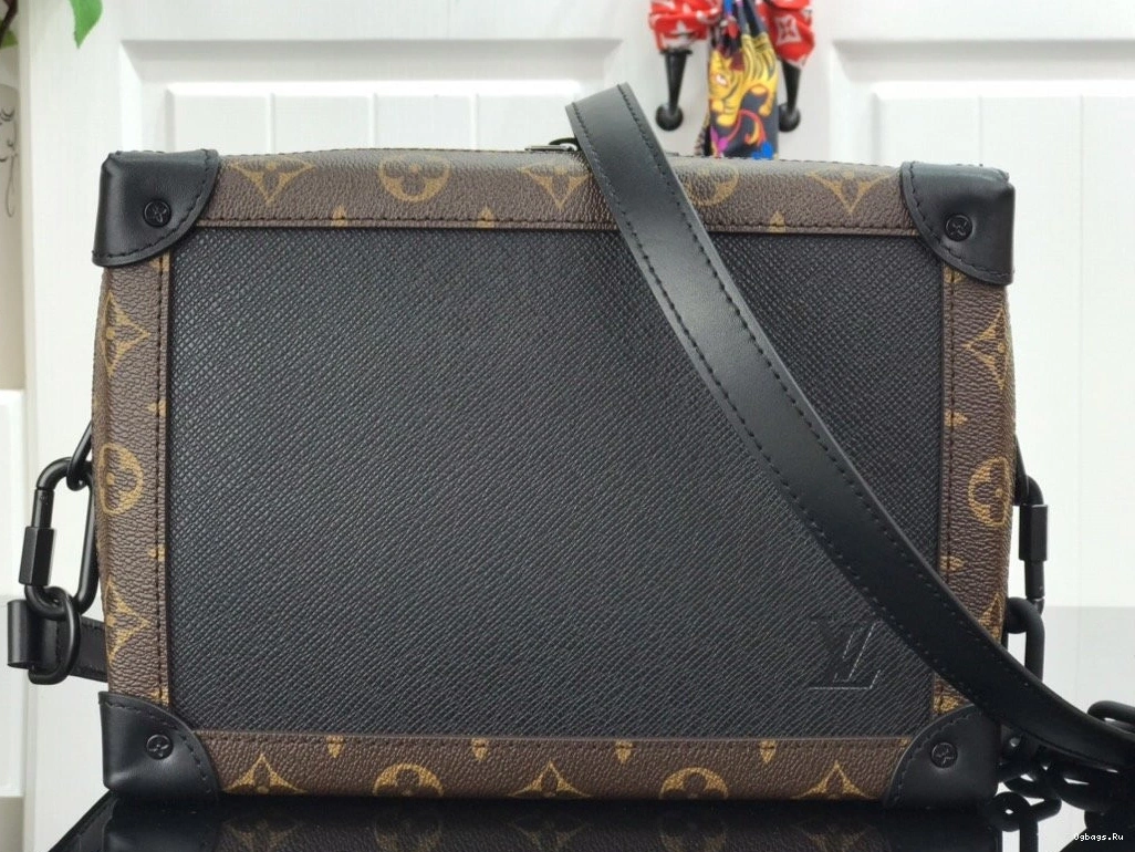 LOUIS TRUNK VUITTON SOFT 0213